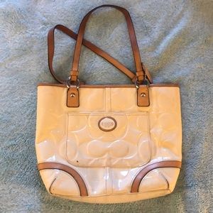 Coach purse! Used but in good condition